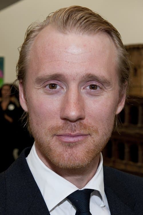 Thorbjรธrn Harr as Head of Department in Sex