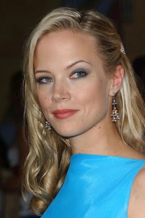 Pell James as Malerie in The King