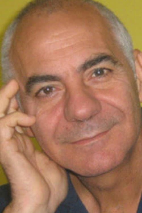 Marino Cenna as Canio in Everybody's Fine