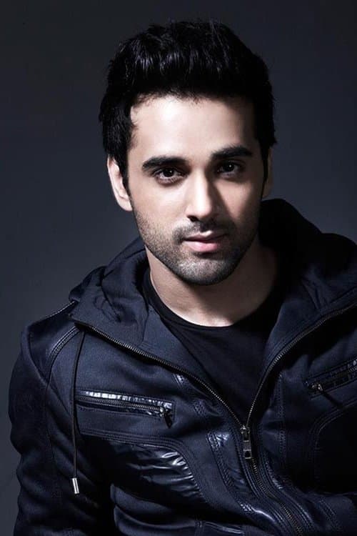Pulkit Samrat as Vikas Gulati "Hunny" in Fukrey
