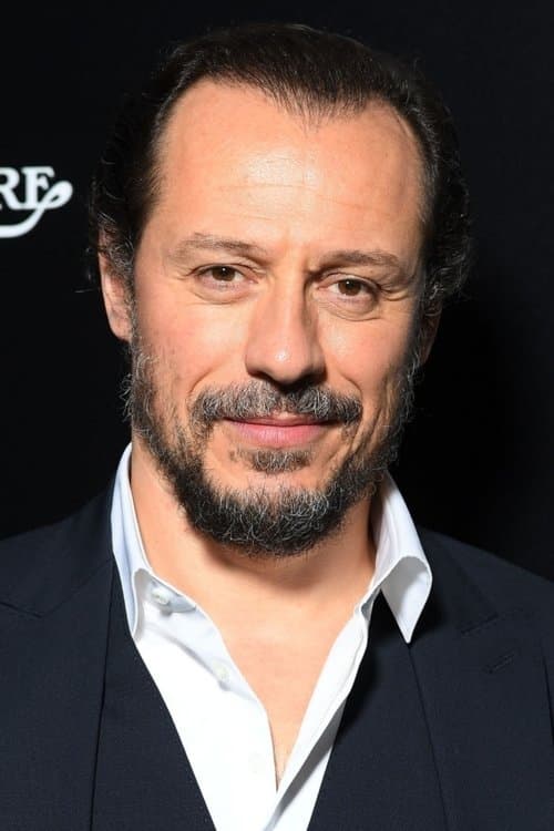 Stefano Accorsi as Antonio in Saturn in Opposition