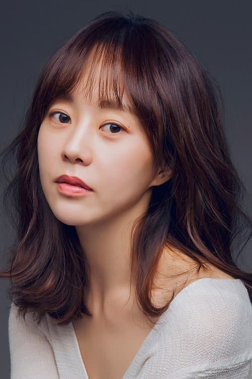 Yoo Da-in as Choi Kyung-hee in The Suspect