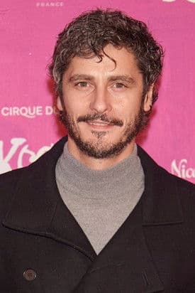 Antonio Pagudo as Esteban in Under Therapy