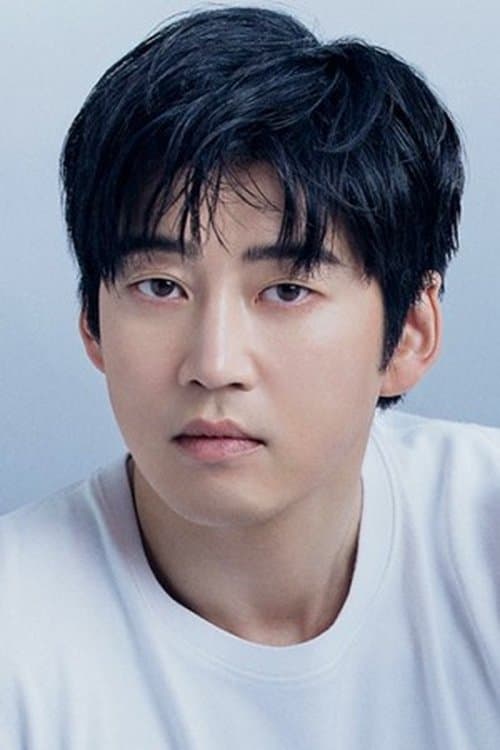 Yoon Kye-sang as Jang Chen in The Outlaws