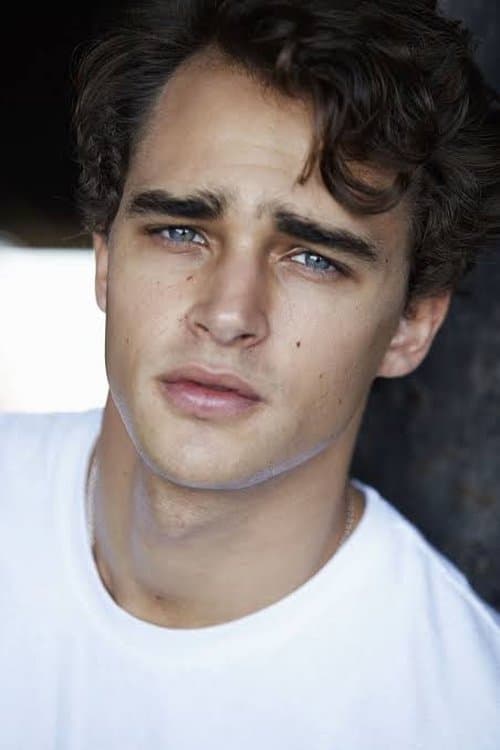 Pepe Barroso as James Hunter in Love Me Love Me