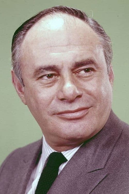 Martin Balsam as Juror 1 in 12 Angry Men