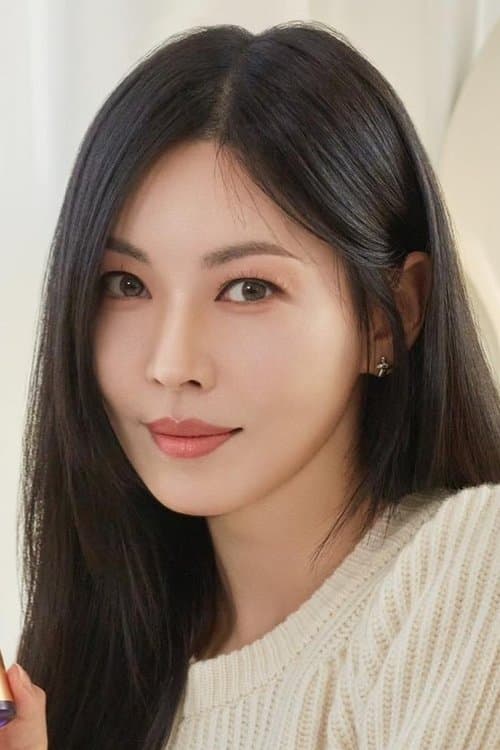 Kim So-yeon as Kim Seon-hwa in Iris: The Movie