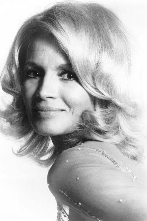 Angie Dickinson as Grace in Pay It Forward