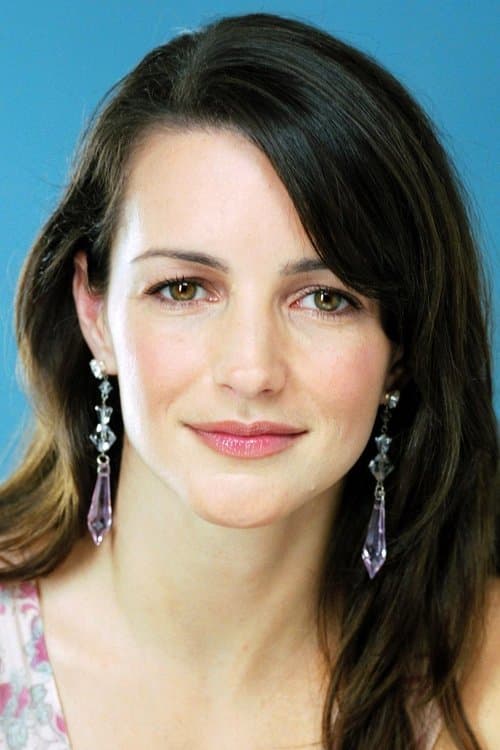 Kristin Davis as Amelia Decker in Cash Out