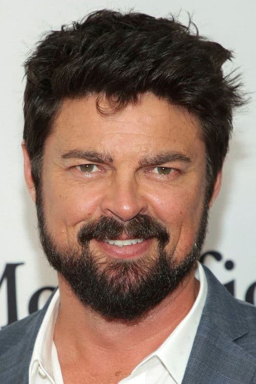 Karl Urban as Johnny Cage in Mortal Kombat II