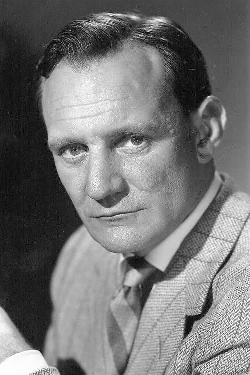 Trevor Howard as Dr. Alec Harvey in Brief Encounter