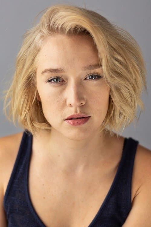 Sarah Stouffer as Jackie in Bloomington