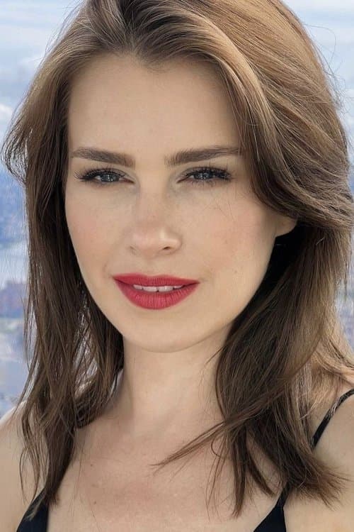Anna-Maria Sieklucka as Laura Torricelli in 365 Days: This Day