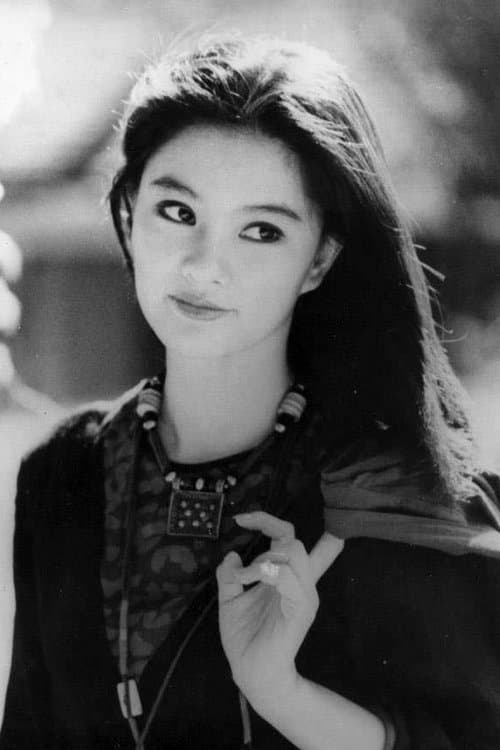 Doris Lung Chun-Erh as Wu's daughter in Master of the Flying Guillotine