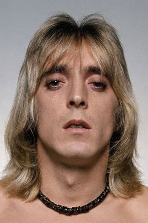 Mick Ronson as Self - Musician in Ziggy Stardust and the Spiders from Mars