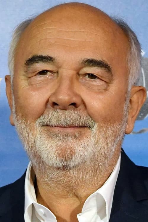 Gérard Jugnot as Germain Pigoil in Paris 36