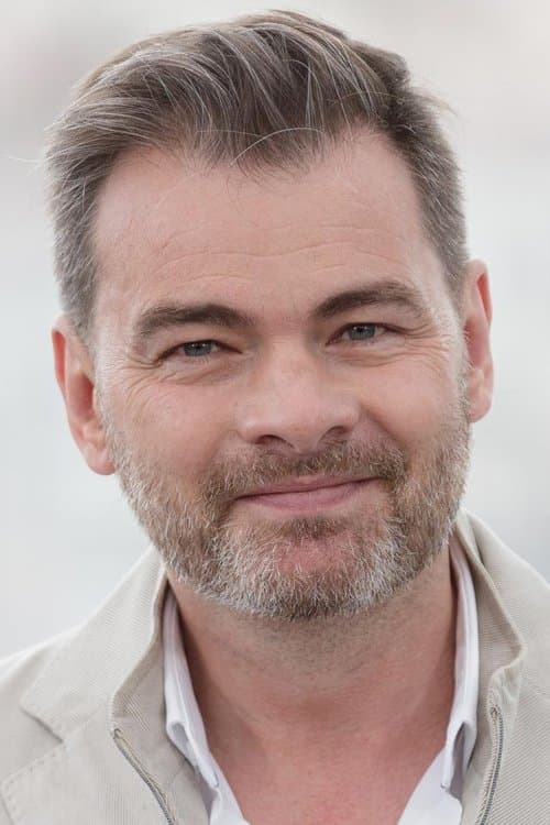 Clovis Cornillac as Émile Leibovich, aka 'Milou' in Paris 36