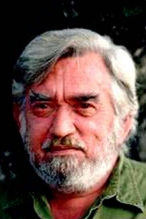Hugo van Lawick as Self (archive footage) in Jane