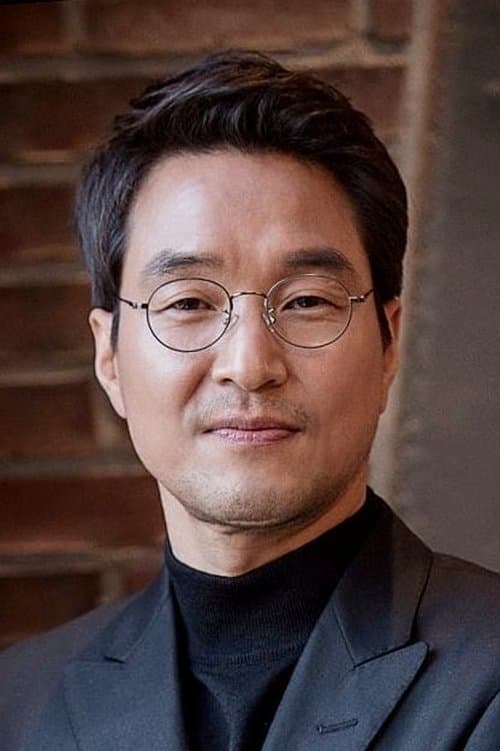 Han Suk-kyu as Yu Jong-won in Shiri