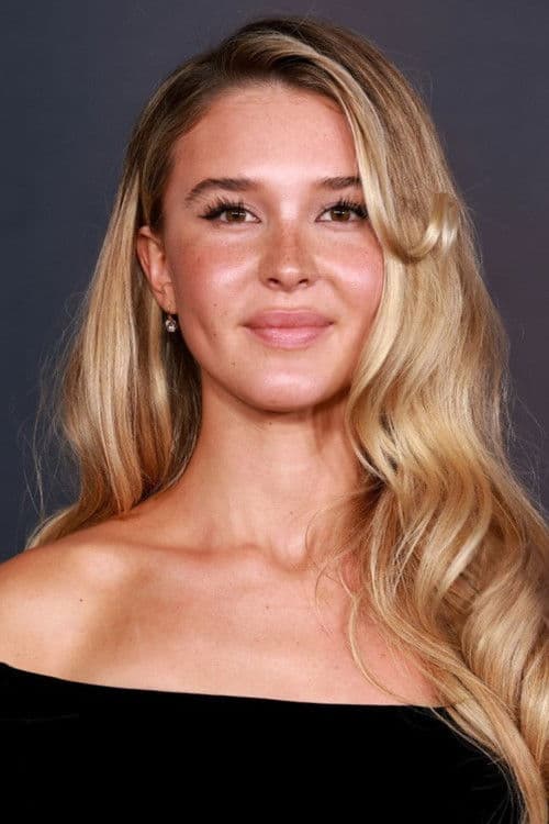 Isabel May as Tatum Evans in Scream 7