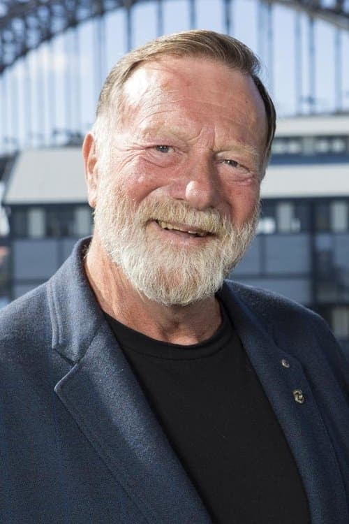Jack Thompson as Moran in High Ground