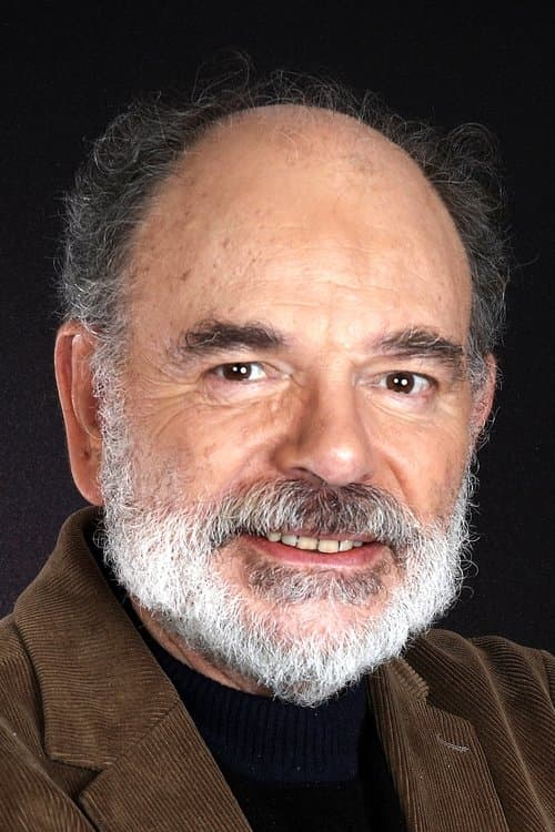 Jean-Pierre Darroussin as Xavier Lecanu in Paris Follies