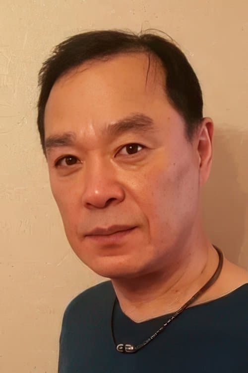 Jeong Gyu-su as Commissar in Serve the People