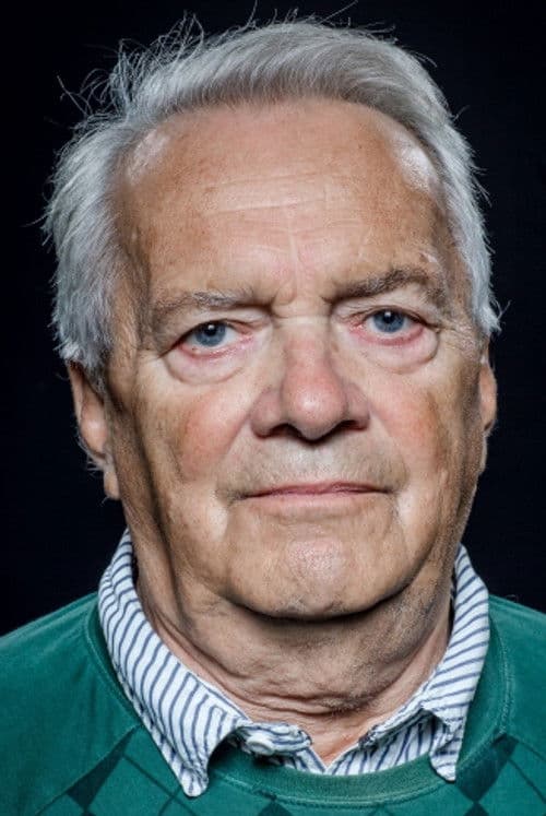 Zdzisław Wardejn as Edward in Night Silence