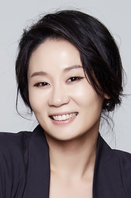 Kim Sun-young as Geum-ae in Concrete Utopia