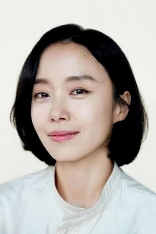 Jeon Do-yeon as Sul-rang / Wol-so in Memories of the Sword