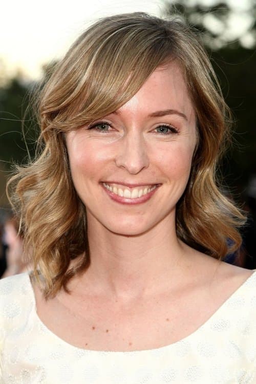 Elissa Knight as EVE (voice) in WALL·E