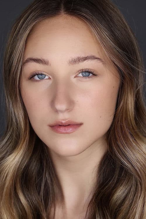 Ava Michelle as Jodi Kreyman in Tall Girl