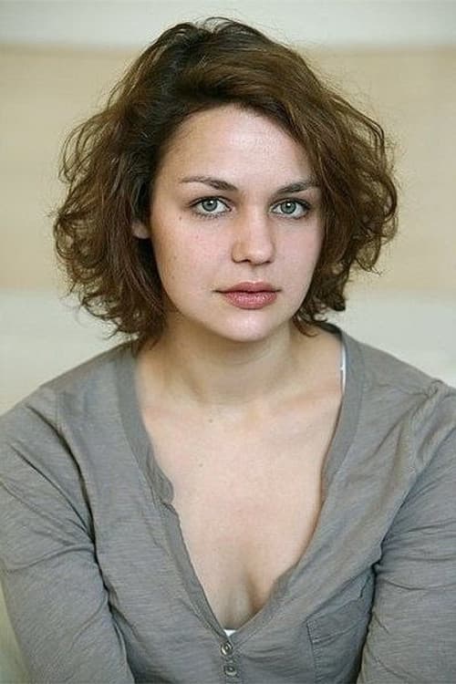 Luise Heyer as Johanna Steinmann in The Glassblower