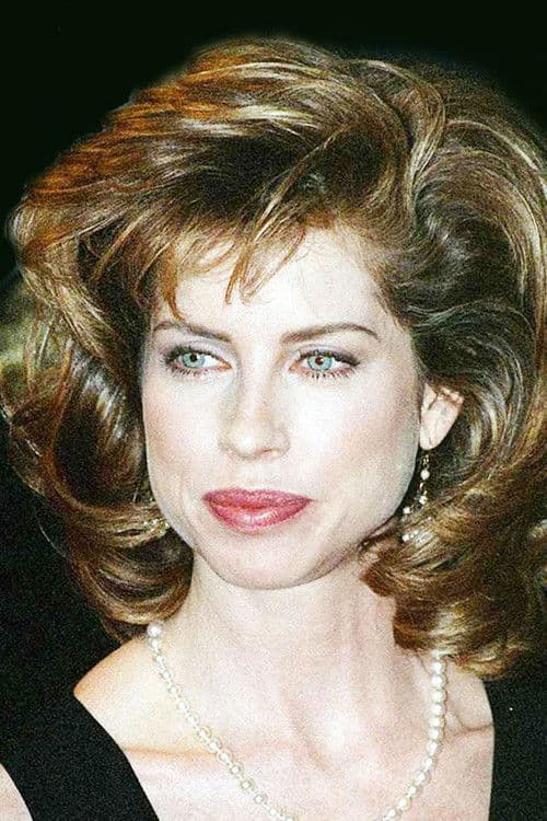 Julianne Phillips as Becky Culpepper in Fletch Lives