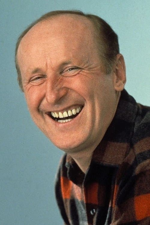 Bourvil as Commissioner François Mattei in Le Cercle Rouge