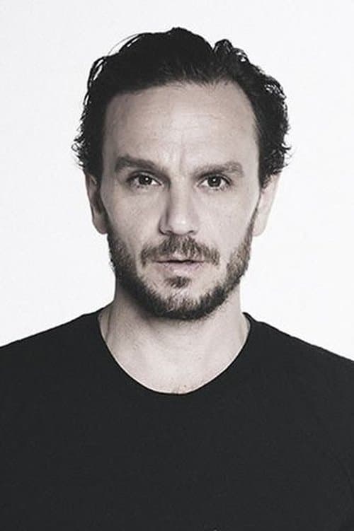Dimitri Storoge as Momon Vidal young in A Gang Story