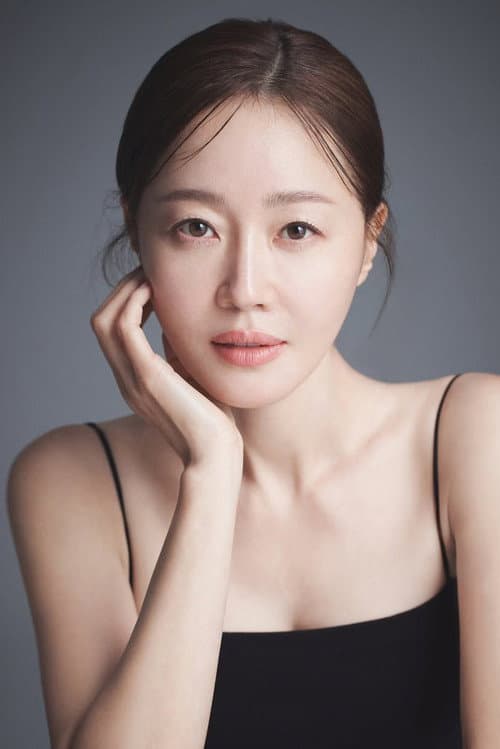 Uhm Ji-won as Soon-deok in Private Eye