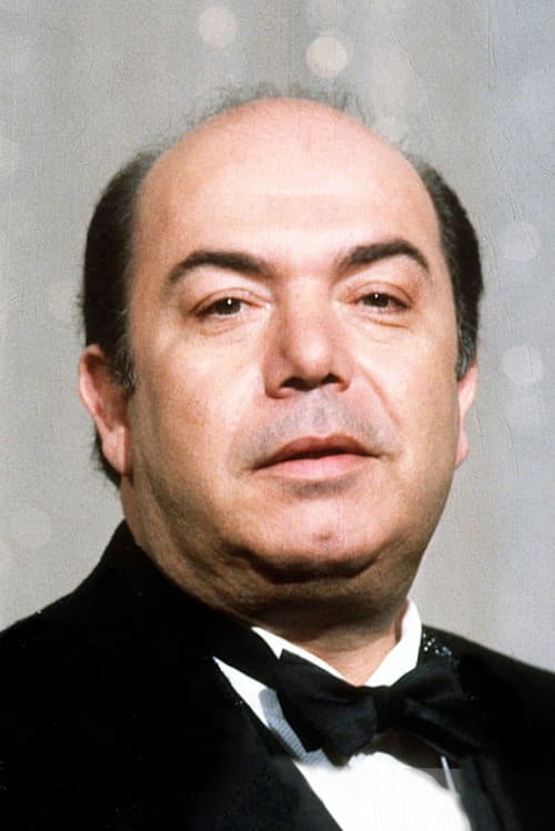 Lino Banfi as Altomare Secca (episodio "Il pelo della disgrazia") in Occhio, malocchio, prezzemolo e finocchio