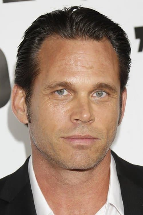 Chris Browning as Gus in The Unhealer