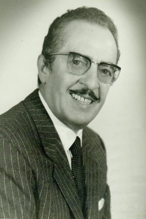 Nino Taranto as Camillo in Totòtruffa '62