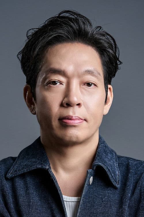 Park Ji-hwan as Jang I-soo in The Roundup