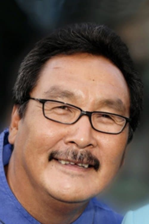 Orto Ignatiussen as Aningaaq (voice) in Gravity