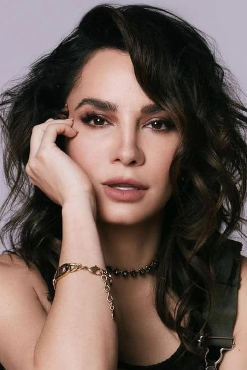 Martha Higareda as Miss Lucy in No manches, Frida