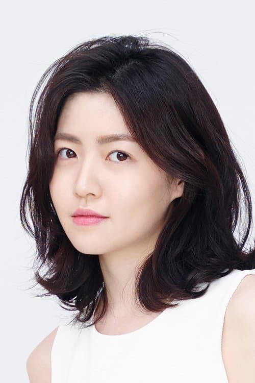 Shim Eun-kyung as Yeo-wool in Fabricated City