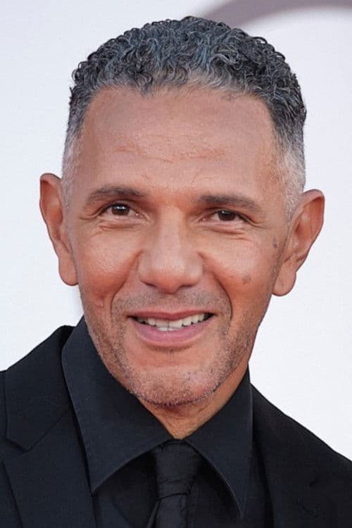 Roschdy Zem as Hugo Silien in 36th Precinct