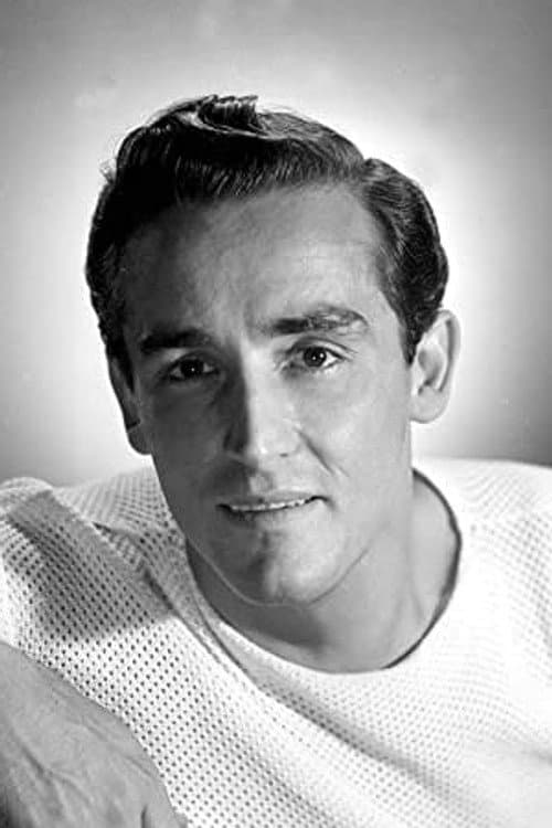 Vittorio Gassman as Walter in Bitter Rice