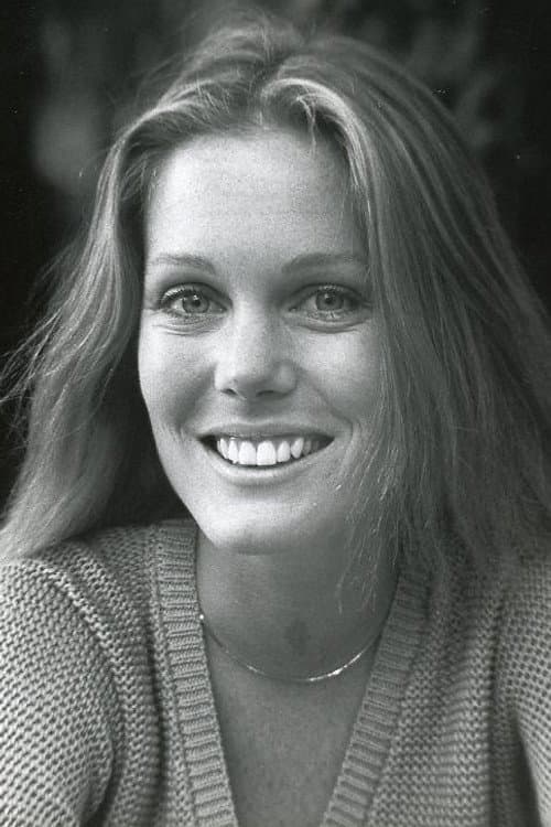 Kathryn Holcomb as Dory - Mother in Rock-A-Doodle