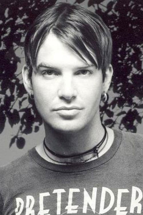 Courtney Taylor-Taylor as Himself - The Dandy Warhols (uncredited) in 9 Songs