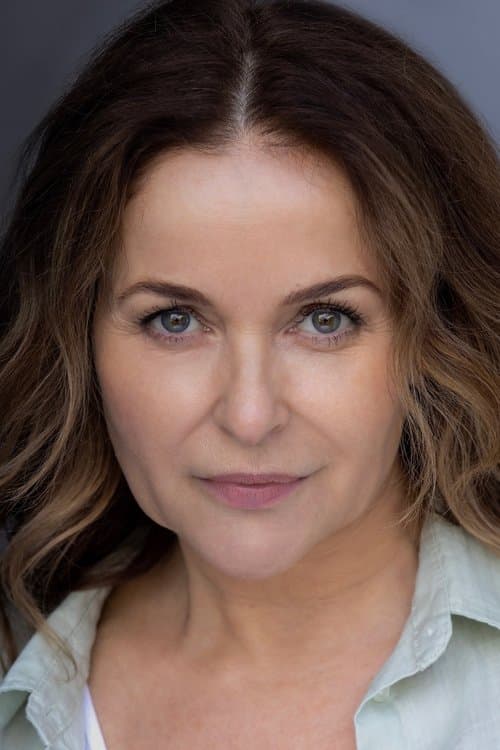 Julia Sawalha as Ginger (voice) in Chicken Run