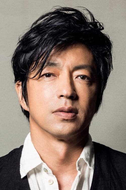 Takao Osawa as Kazuki Mekari in Shield of Straw